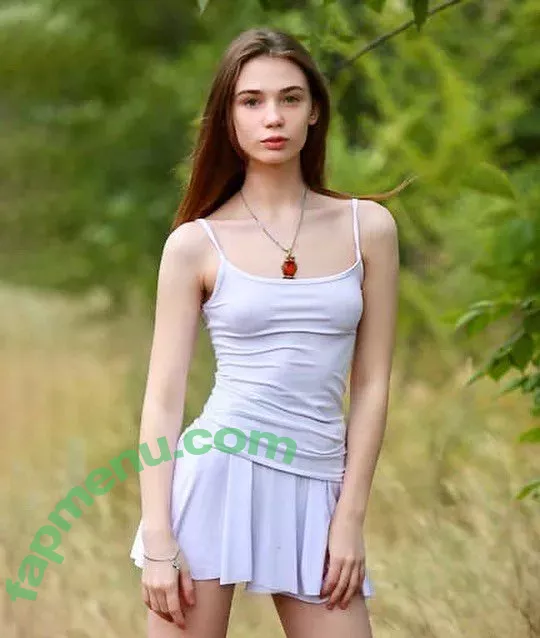 Sowa Valeri nude photo #0041 (SowaValeri / Steklova Essenia / sowa.valeri / teasingsister)