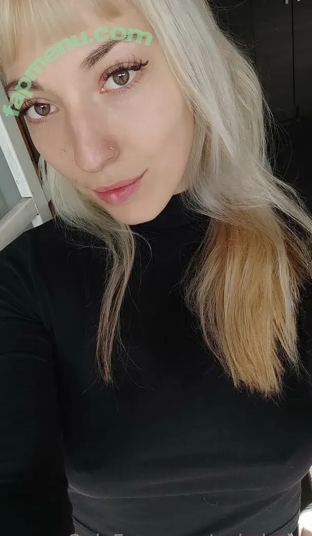 Sowi nude photo #0002 (Sofijewels / nakubaby / sowie.exe)