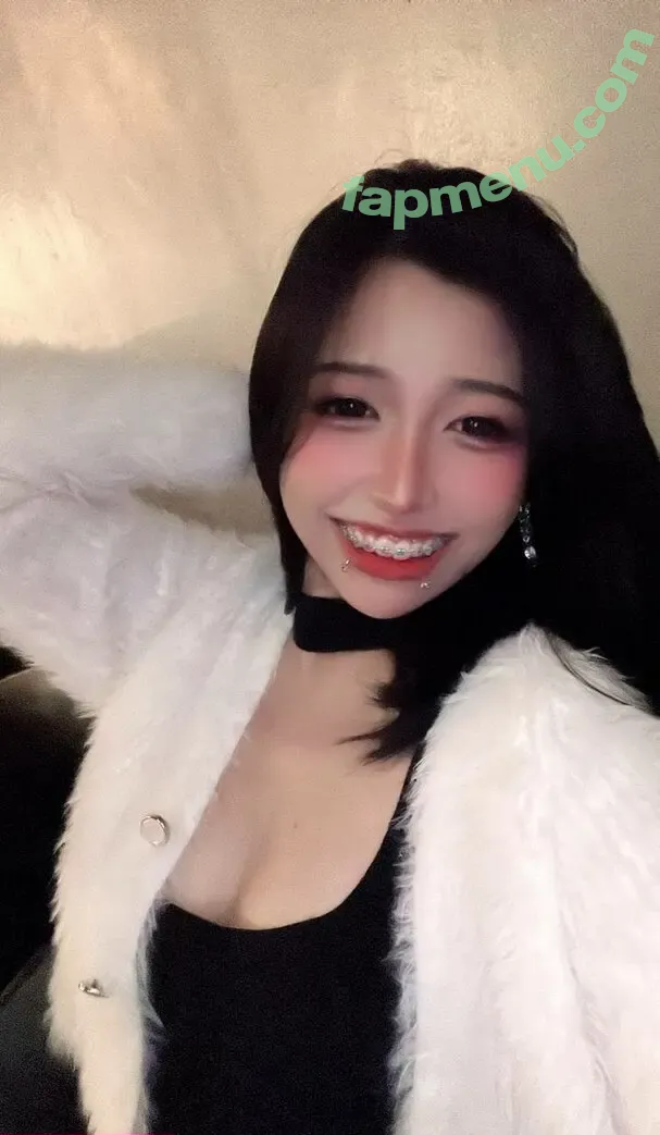 Sowoncos nude photo #0065 (Precious Joy Vigo / Sowon - 소원)