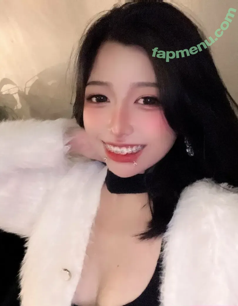 Sowoncos nude photo #0068 (Precious Joy Vigo / Sowon - 소원)