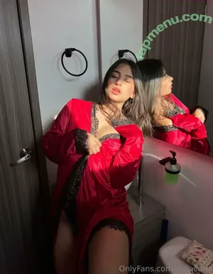  nude photo #0002
