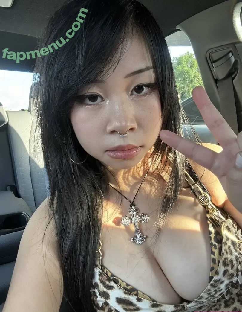 Soyamelon nude photo #0003 (Melon / Soyameion)