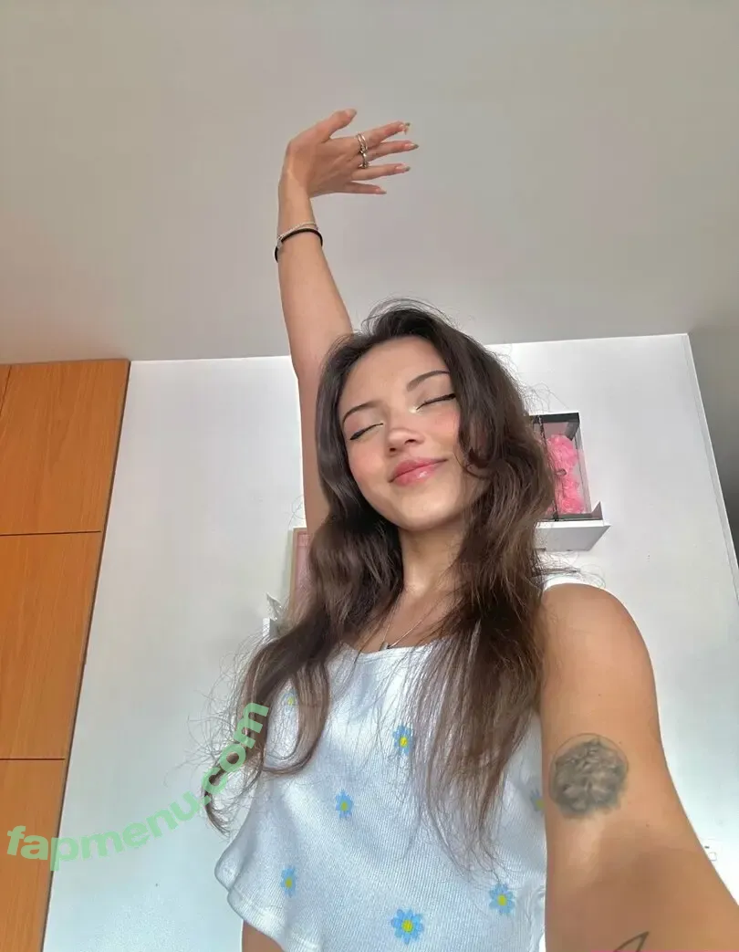 Soyangela nude photo #0001 (angelaa_55 / soyangela_55)