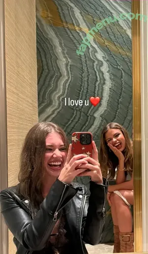 Soykarengoncalves / Badgirlvip / Karen Goncalves / Karengoncalvesg / soykarengoncalves1 nude photo #0056