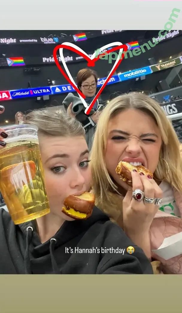 Soykarengoncalves nude photo #0055 (Badgirlvip / Karen Goncalves / Karengoncalvesg / soykarengoncalves1)