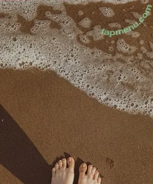 Soymelow / watermelowasmr nude photo #0008