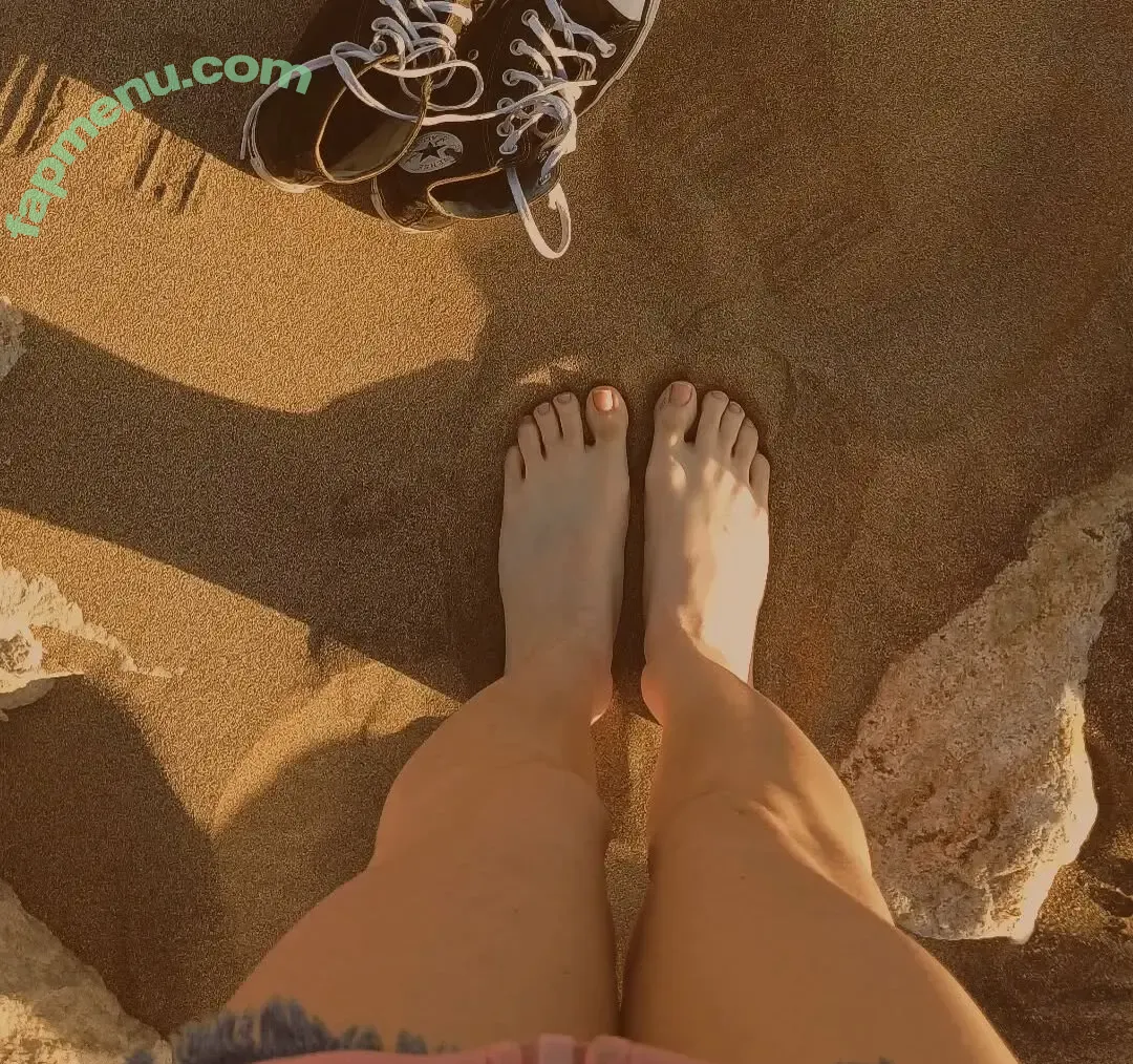 Soymelow nude photo #0010 (watermelowasmr)
