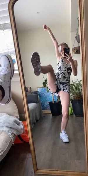 spaghettigorl / Twitter spaghettigorll / kitten_mother nude photo #0008
