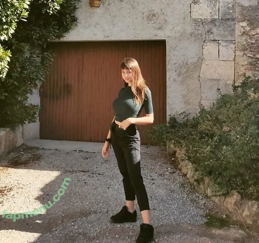 SpanishGrimes nude photo #0040 (Ella andreu / ellagrimes)