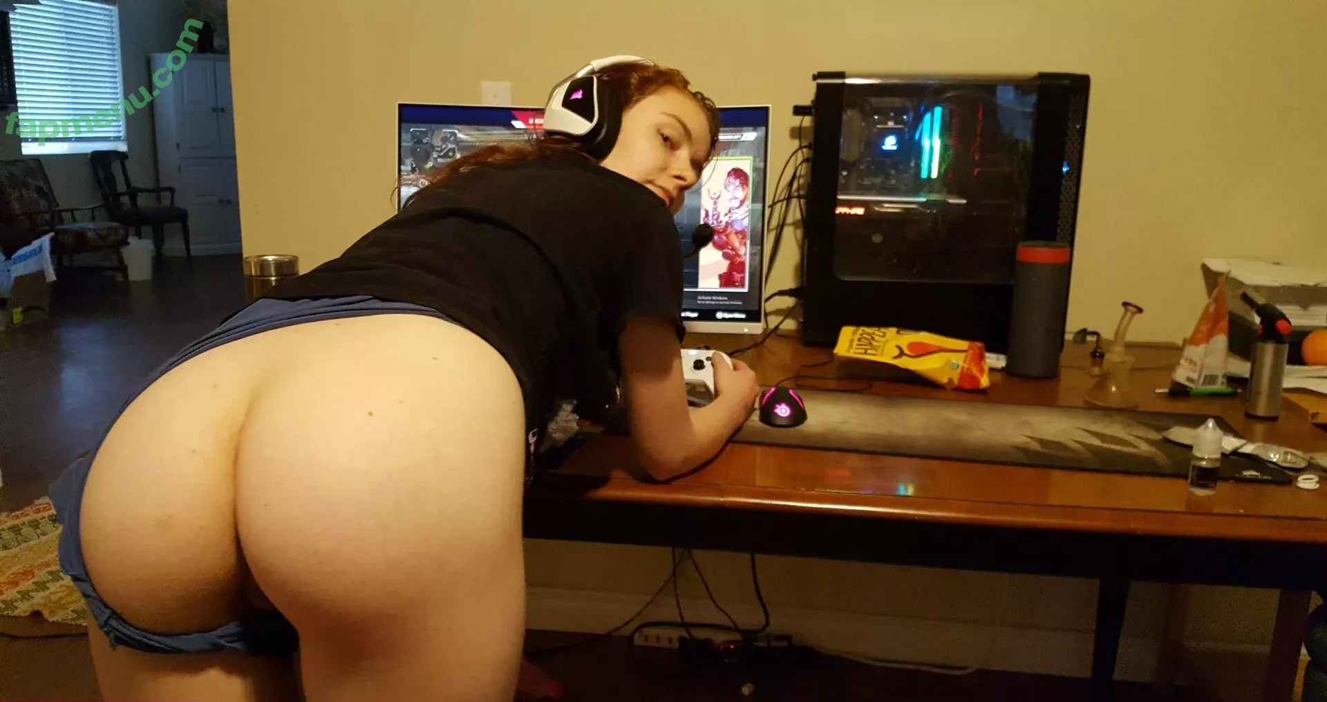 sparkymarki nude photo #0004 (sparkymarki2)