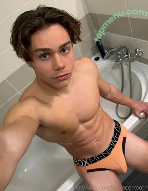  nude photo #0004