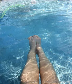  nude photo #0002