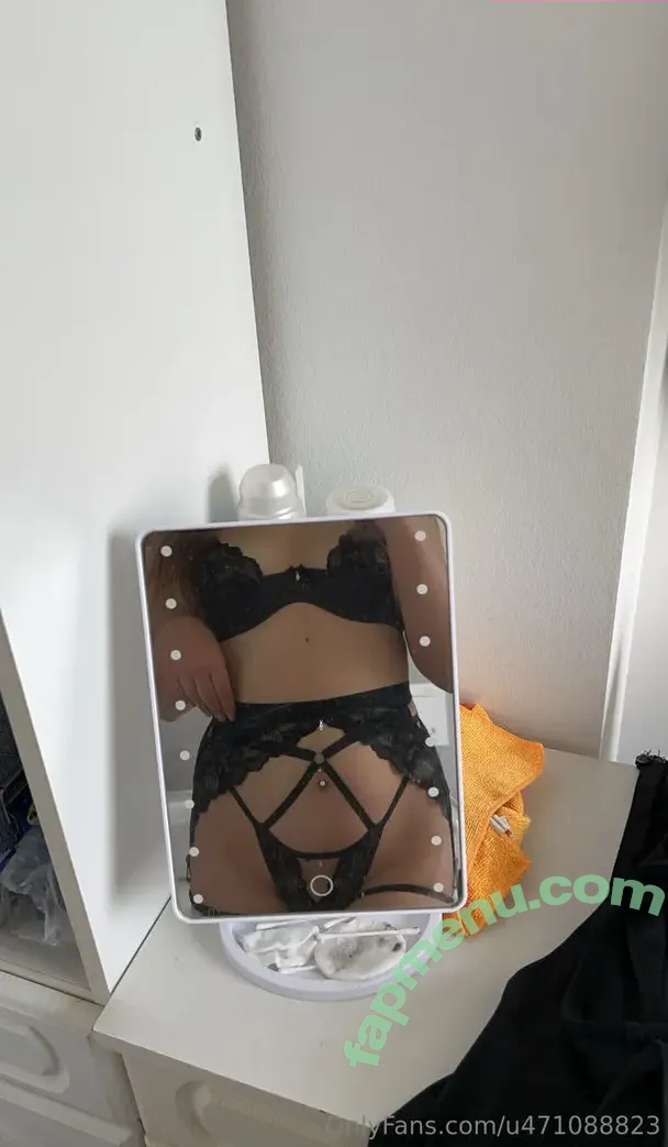 Spicyemma nude photo #0028 (Spicyemma)