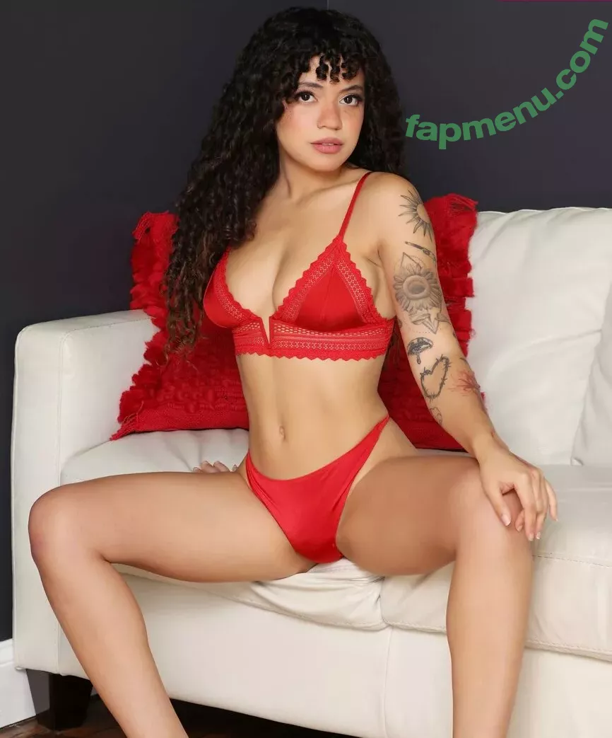 Spicymarii nude photo #0128 (lilfairymari / spicymari)