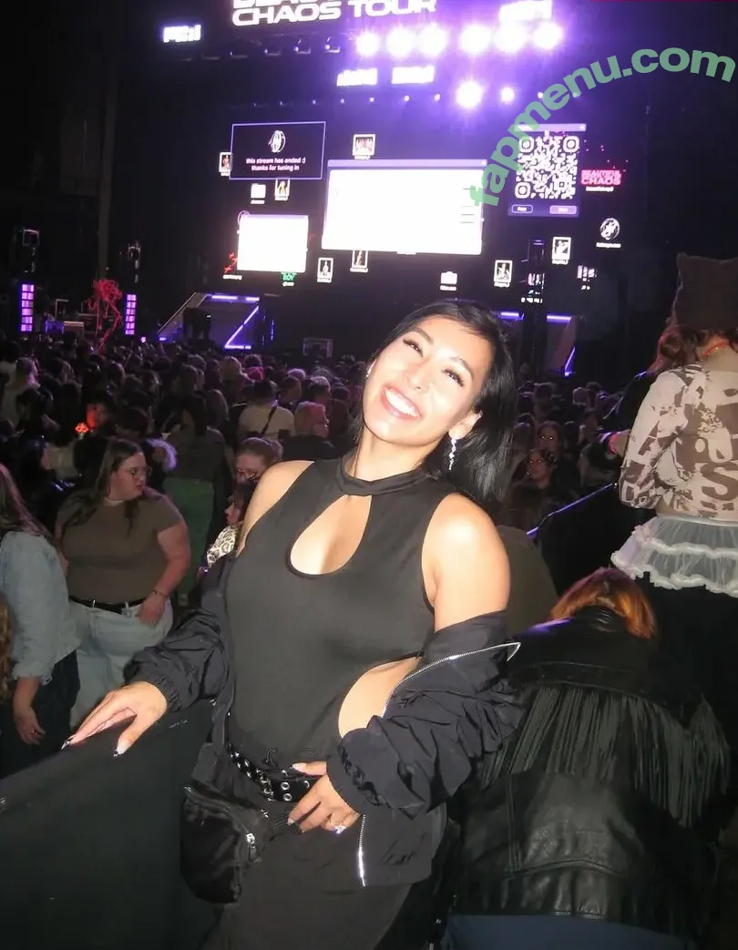 SpiiceTee nude photo #0039 (Teesupport / Teresa Nguyen)