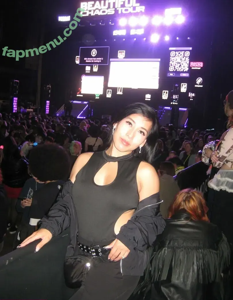 SpiiceTee nude photo #0042 (Teesupport / Teresa Nguyen)