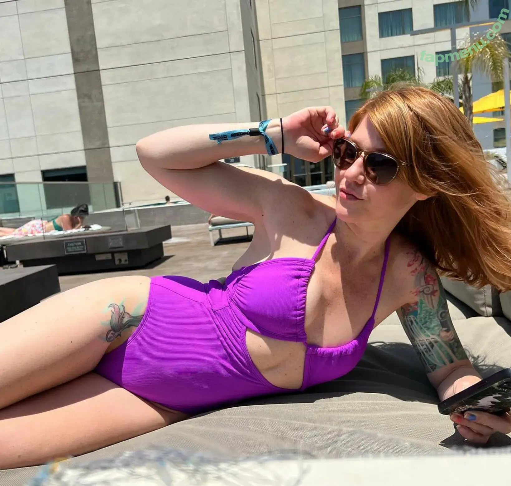 Splash_Mommy nude photo #0008 (Splash_Mommy)