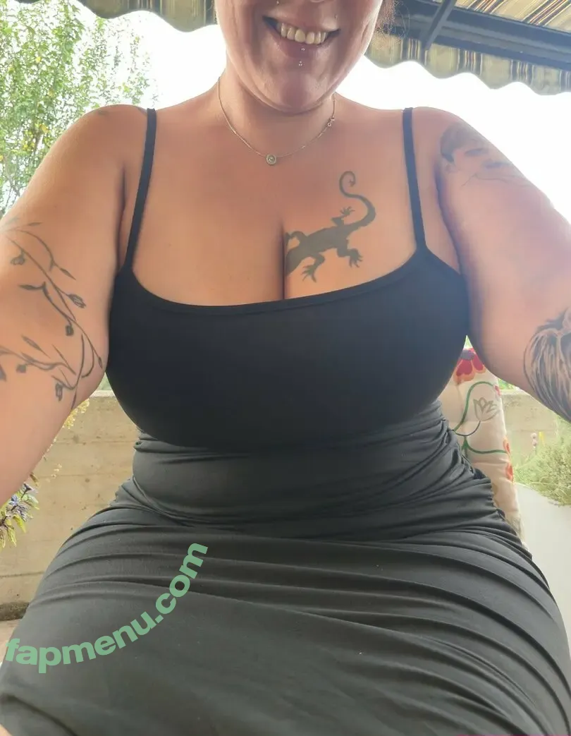 splashylola nude photo #0003 (splashylola)
