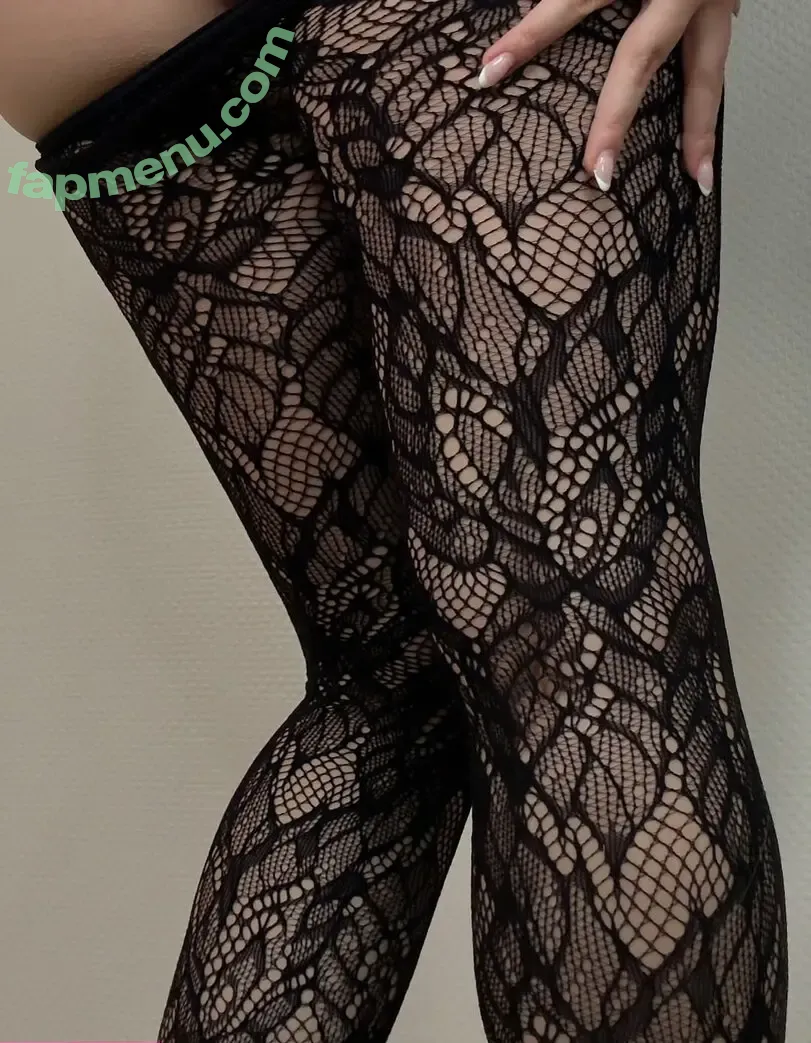 SpoiledSoftie nude photo #0184 (spoiled_softie)