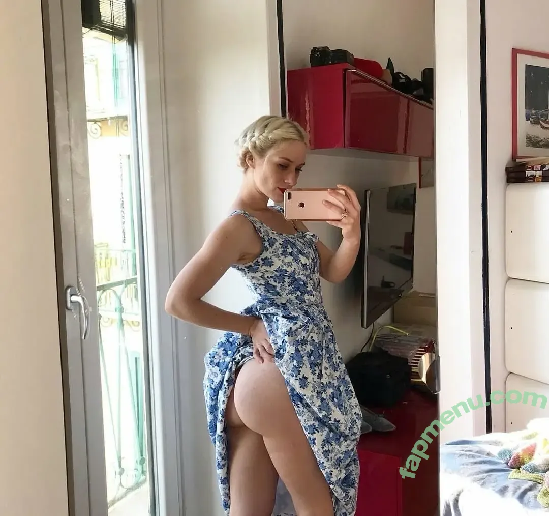 spookieshelbie nude photo #0036 (spookieshelbie)