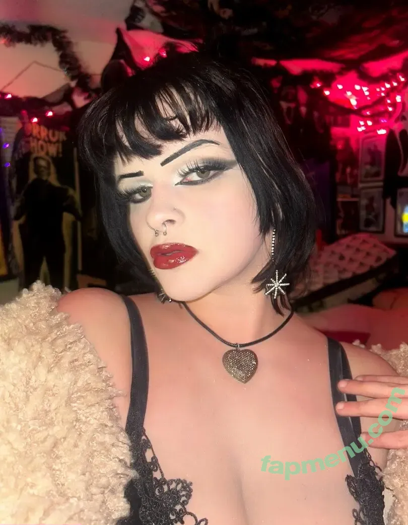 Spookyhellion nude photo #0001 (Spookyhellions / spookylittlehalloween)