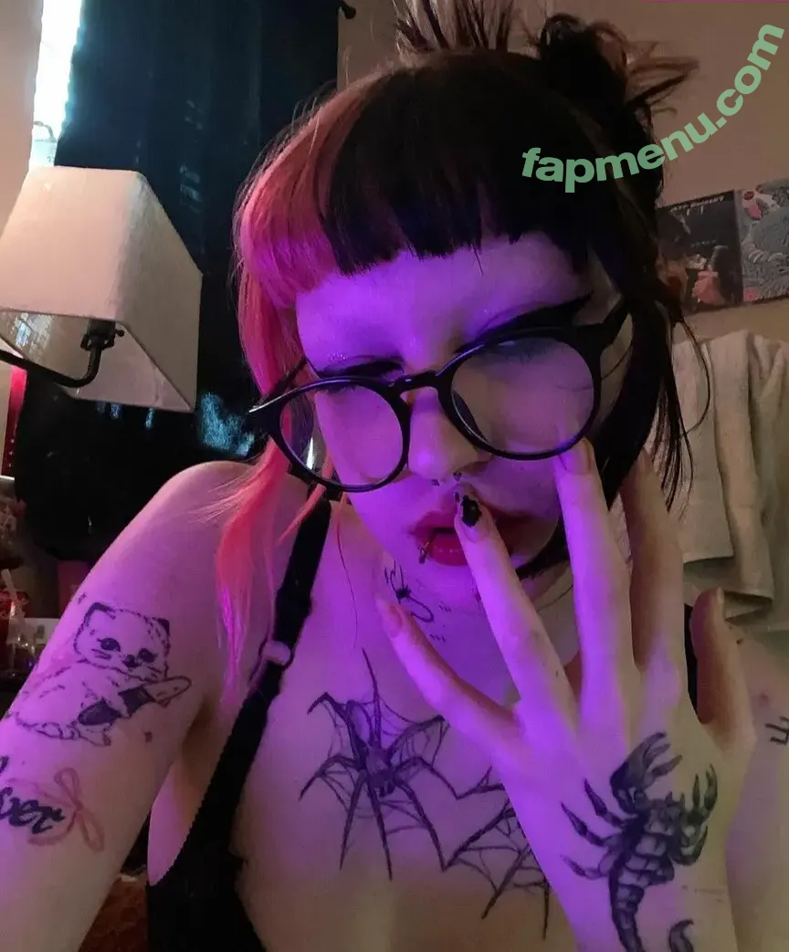 Spookypuppyy nude photo #0005 (Spookyhomicide)