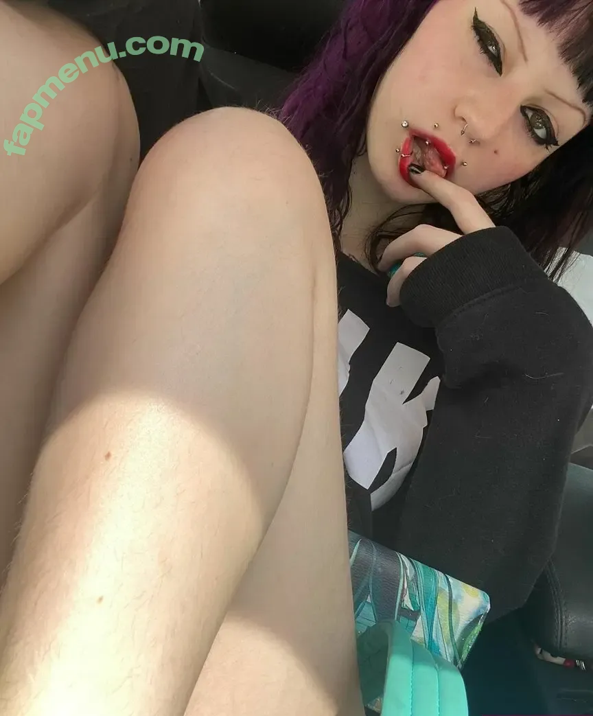 Spookypuppyy nude photo #0023 (Spookyhomicide)