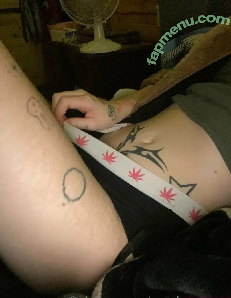 Spookypuppyy nude photo #0050 (Spookyhomicide)