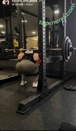 Sqauts_and_pizza / Jane_slf / squats_and_pizza nude photo #0044