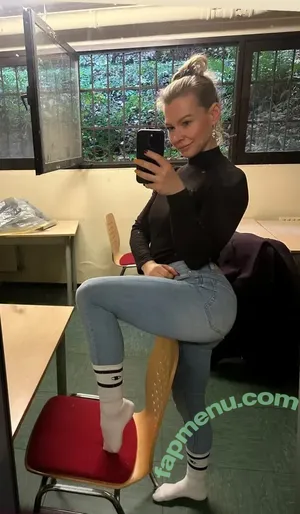 Sqauts_and_pizza / Jane_slf / squats_and_pizza nude photo #0063