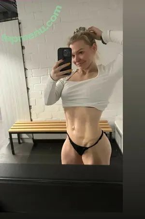 Sqauts_and_pizza / Jane_slf / squats_and_pizza nude photo #0070