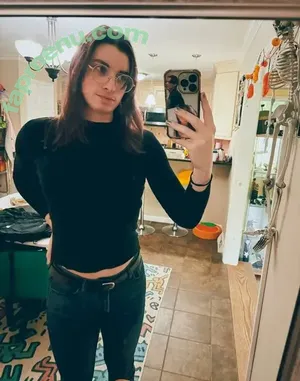 squiggledingle / thesquigglewiggle nude photo #0061