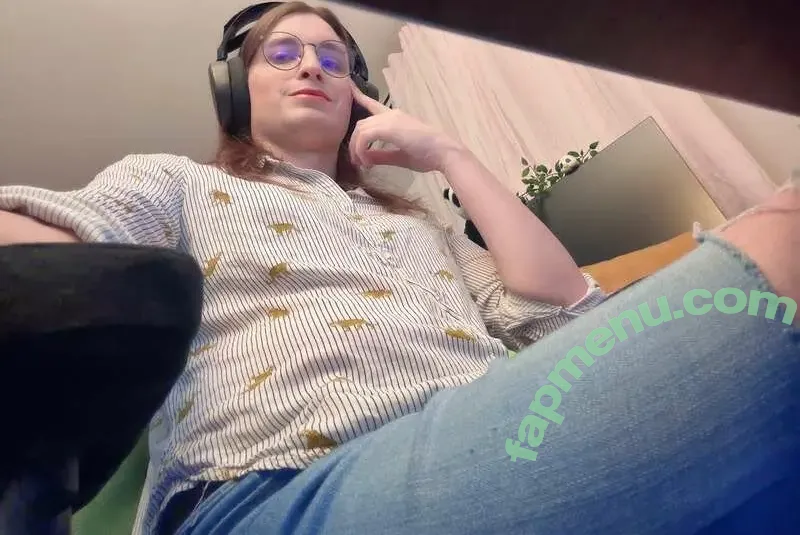 squiggledingle nude photo #0065 (thesquigglewiggle)