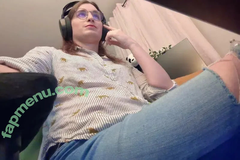 squiggledingle nude photo #0073 (thesquigglewiggle)