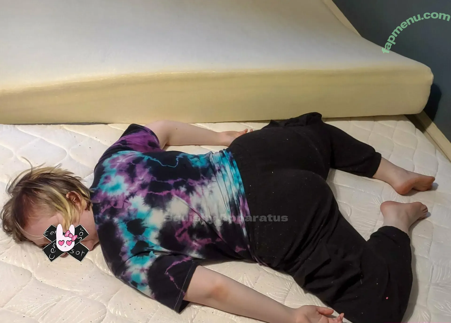 squishyfree nude photo #0079 (squishyfree)