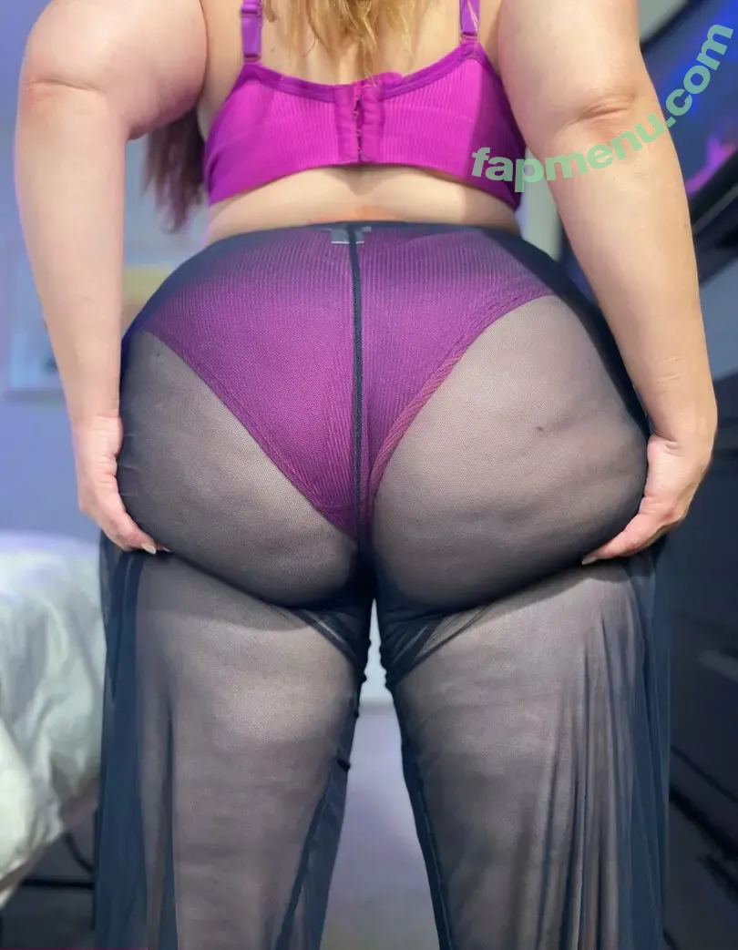 squishysophiee nude photo #0028 (squishiesophie)