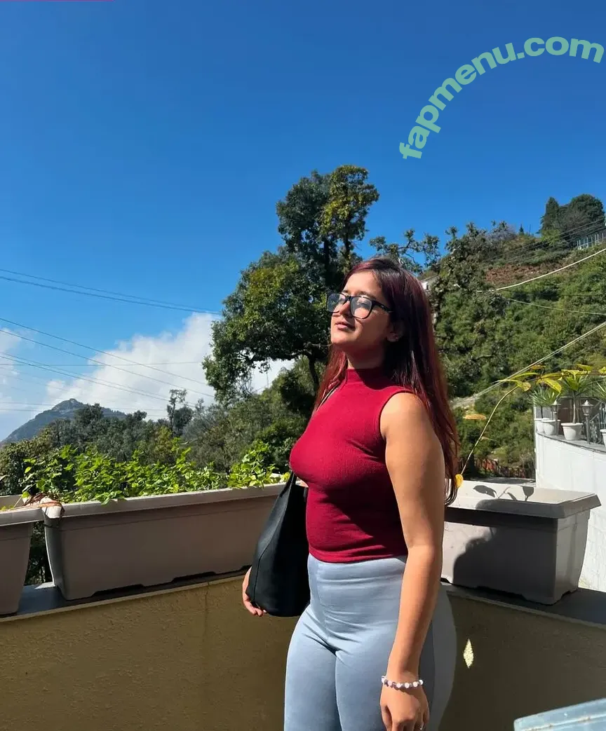 Srishtiroyyyy nude photo #0003 (srishtiroyyy)
