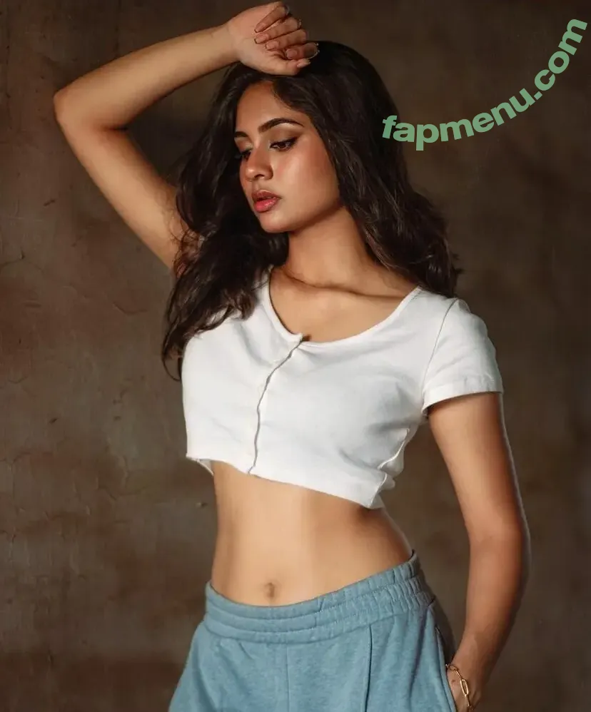 Srushti Bannatti nude photo #0034 (_bannnno_)