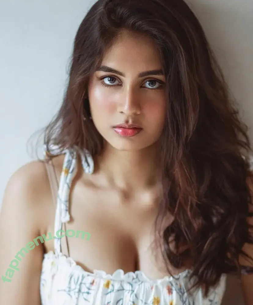 Srushti Bannatti nude photo #0045 (_bannnno_)