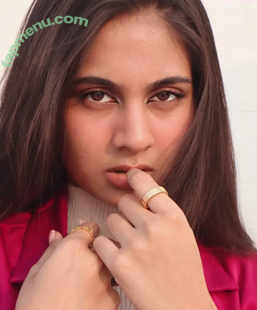 Srushti Bannatti nude photo #0051 (_bannnno_)