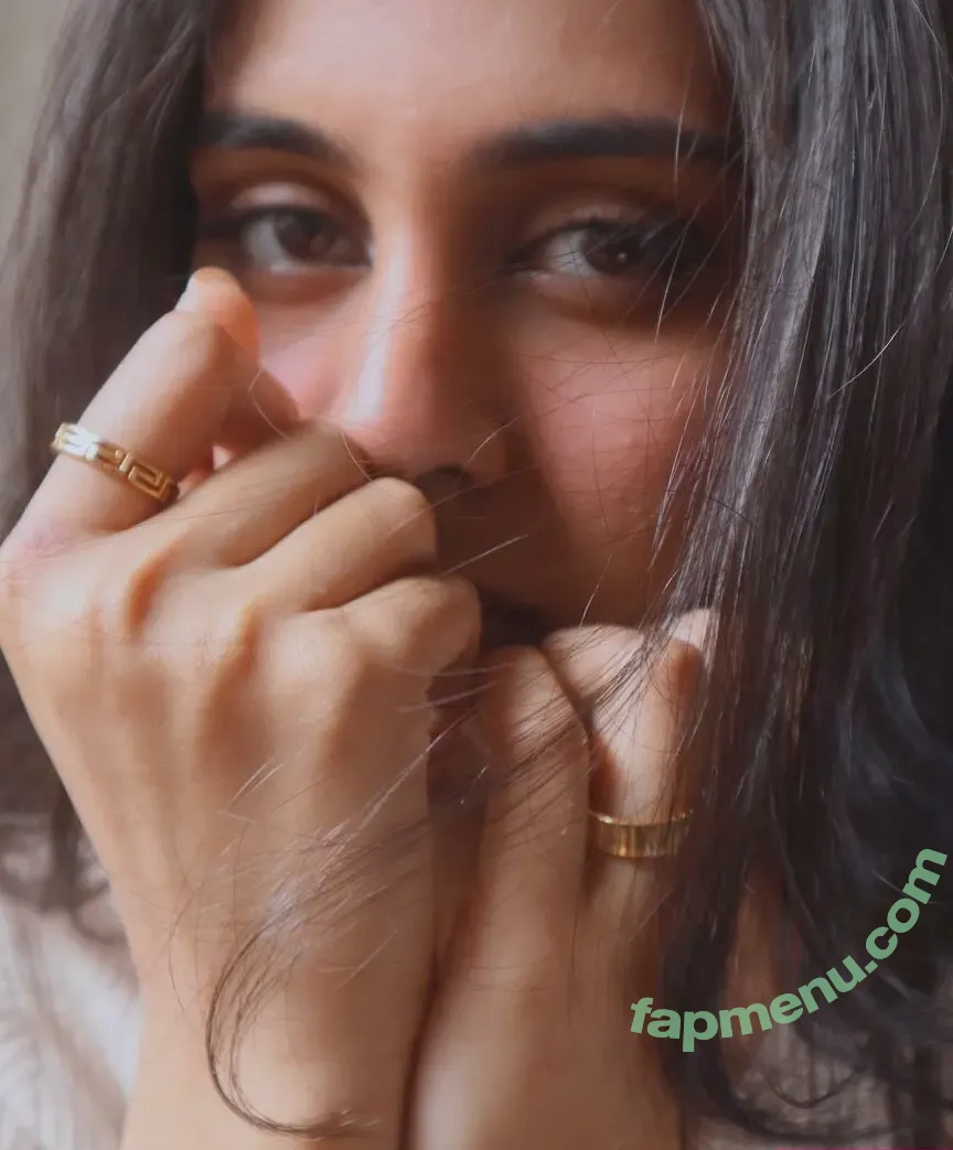 Srushti Bannatti nude photo #0055 (_bannnno_)