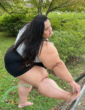 ssbbwdaniele / thickass_dannielle nude photo #0001