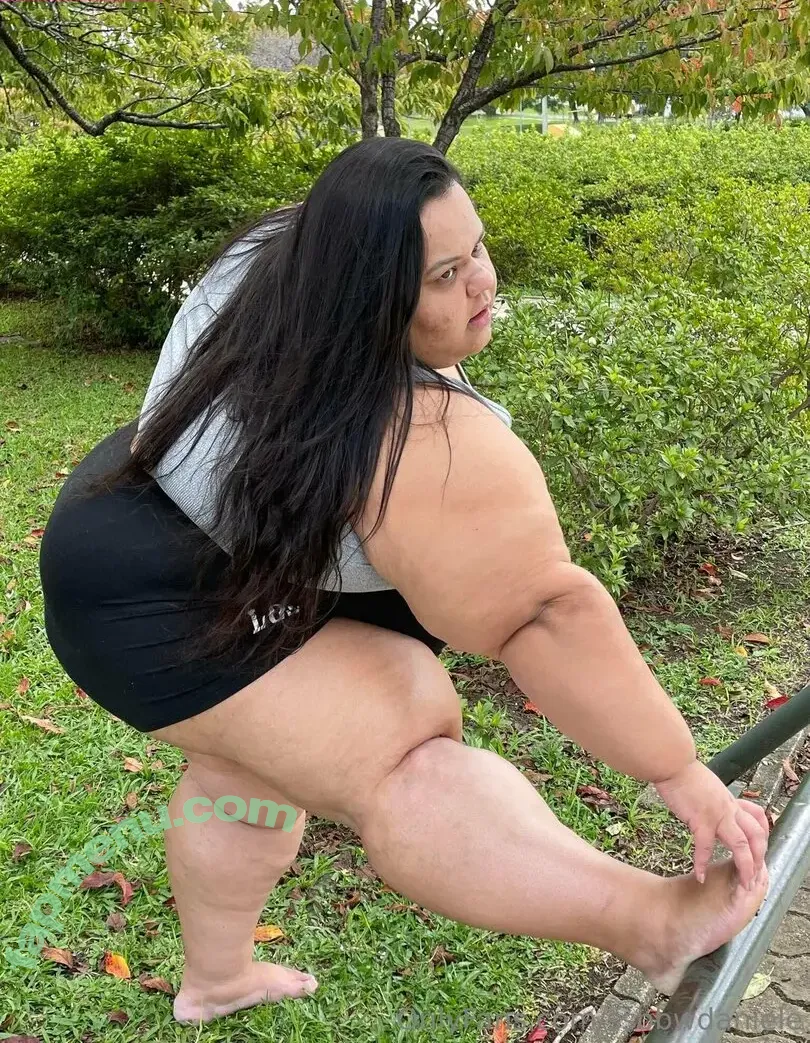 ssbbwdaniele nude photo #0001 (thickass_dannielle)