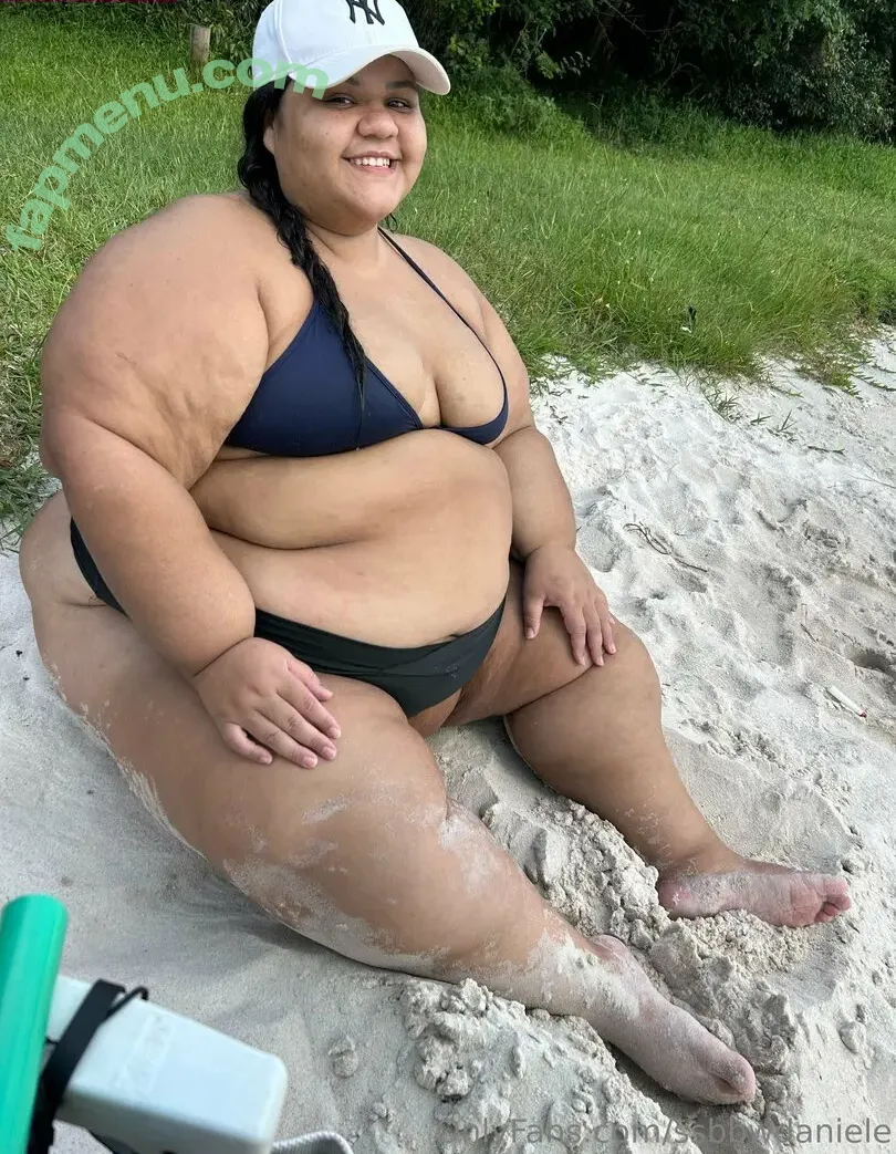 ssbbwdaniele nude photo #0002 (thickass_dannielle)