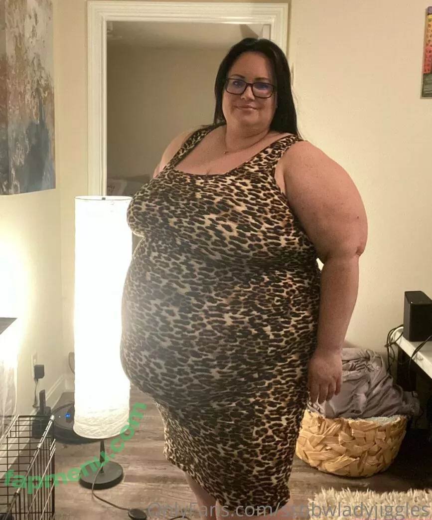 ssbbwladyjiggles nude photo #0018 (ssbbwladyjiggles)