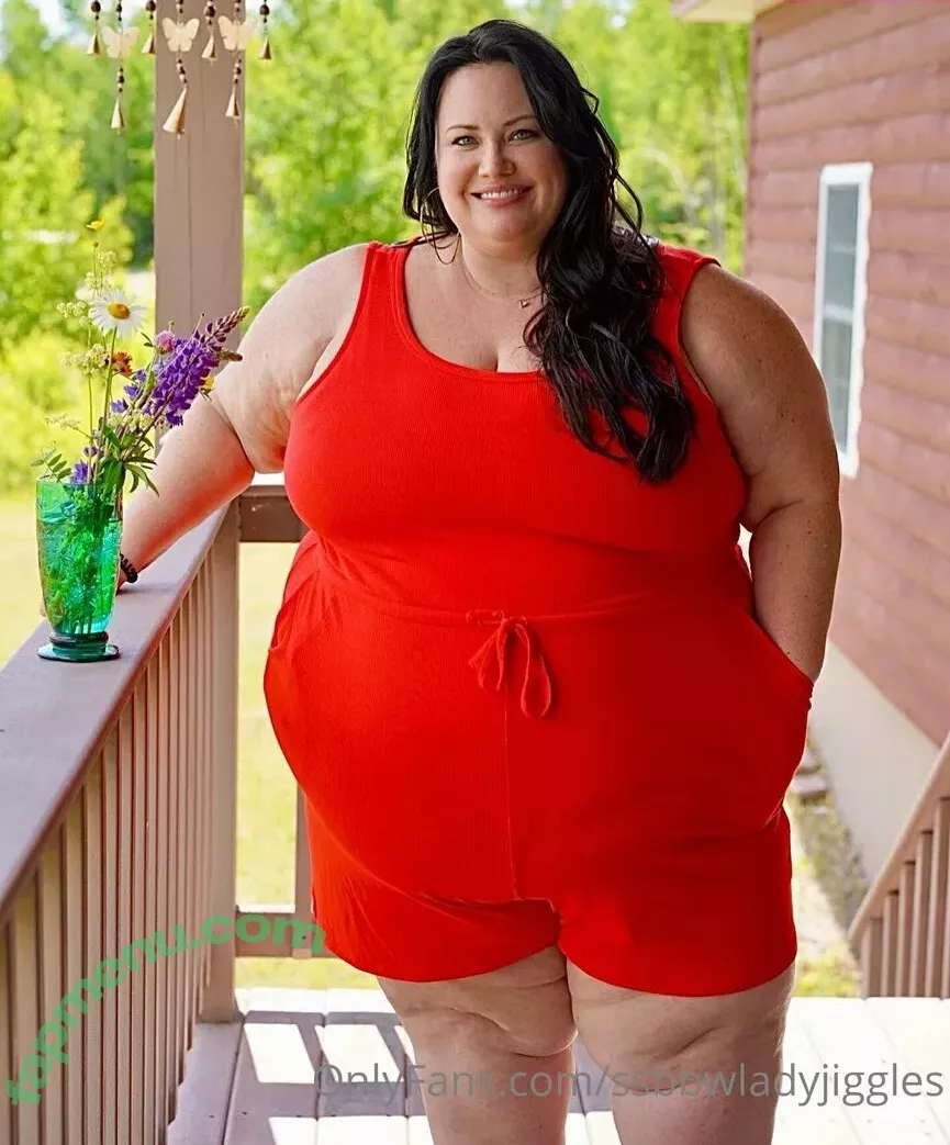 ssbbwladyjiggles nude photo #0024 (ssbbwladyjiggles)