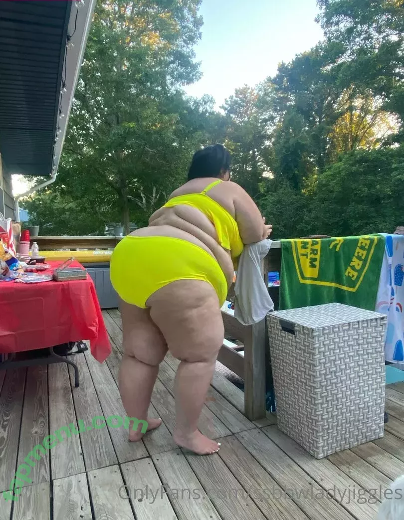 ssbbwladyjiggles nude photo #0053 (ssbbwladyjiggles)