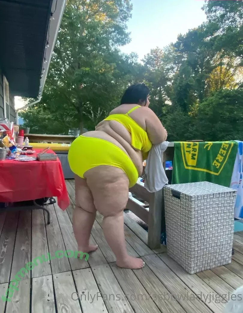 ssbbwladyjiggles nude photo #0054 (ssbbwladyjiggles)