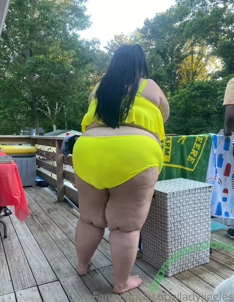 ssbbwladyjiggles nude photo #0068 (ssbbwladyjiggles)