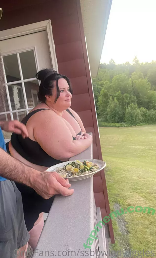 ssbbwladyjiggles nude photo #0193 (ssbbwladyjiggles)